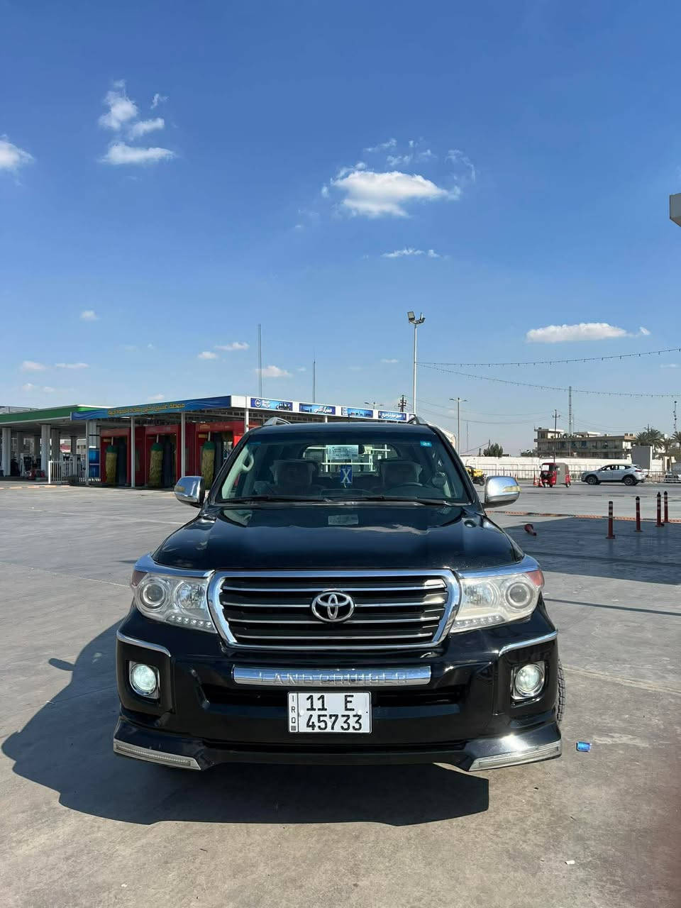 سلام عليكم اريد مراوس باحدث
لاندكروز 2009 مكفوله من الكلبه ولتجيه شواصي لغود كفاله
بيه اثر شريط
لعنده مراوس بشي احدث عادي 
مكاني بغداد ***********
