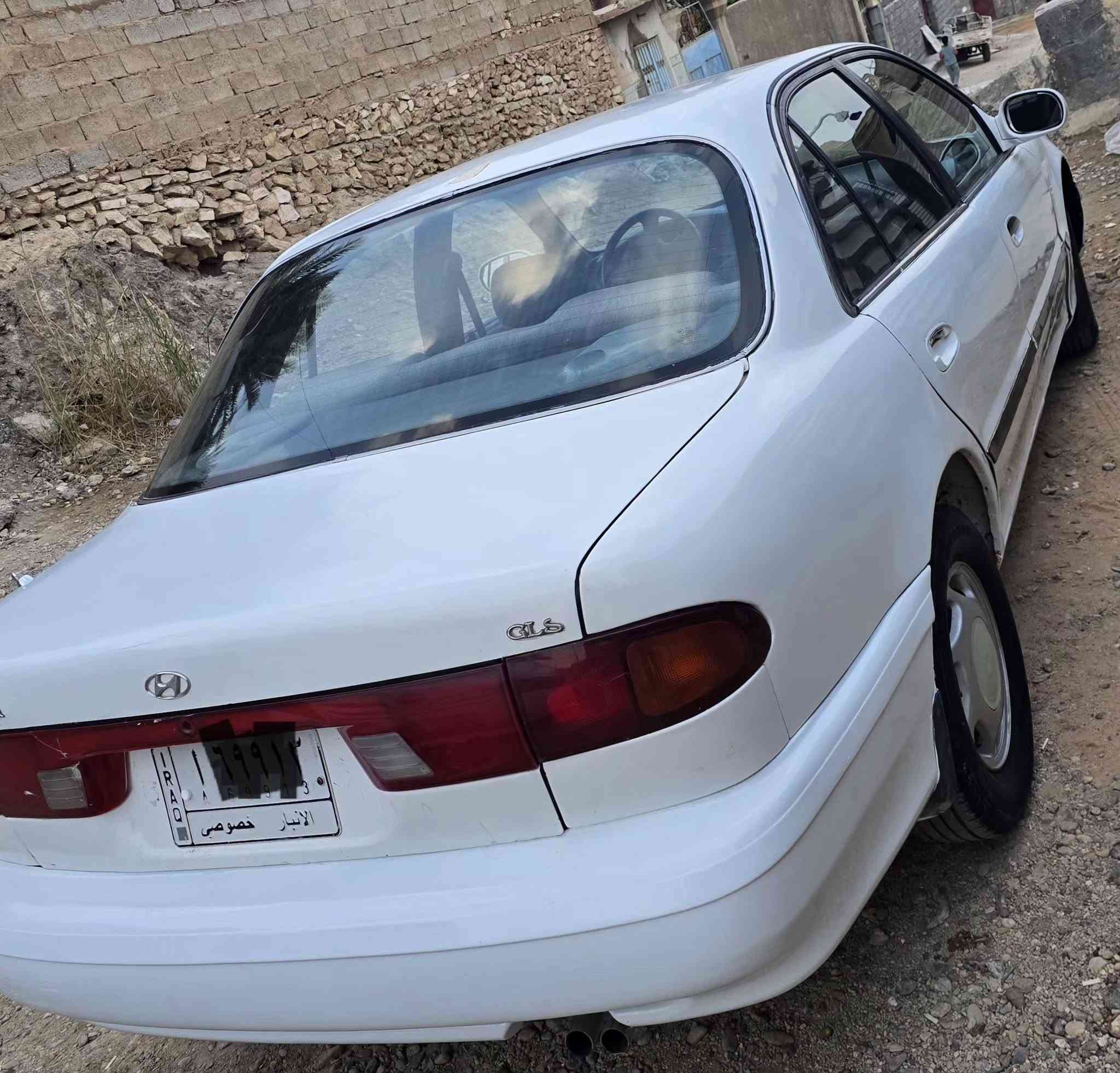 السلام عليكم
سوناتا ٢ رقم انبار مشروع وطني تحويل مباشر 
محرك كير اوتوماتيك شرط تبريد جديد نقص راديتر فقط
تاير كلش نضيف صدر جديد محرك مفتوح المرغوب صبغ عام جمالية مكفولة من ضربة وكلبة كهربائية شغالة اي نقص مابيها سعرها ٤٢ تواصل *********** مكان السيارة الانبار قضاء هيت
