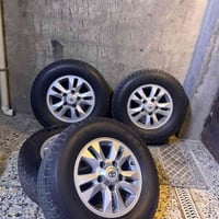 تخم تاير مع الوياله لاندكروزر ١١ للبيع نظافة ٩٥% السعر على الرقم خاص ا...