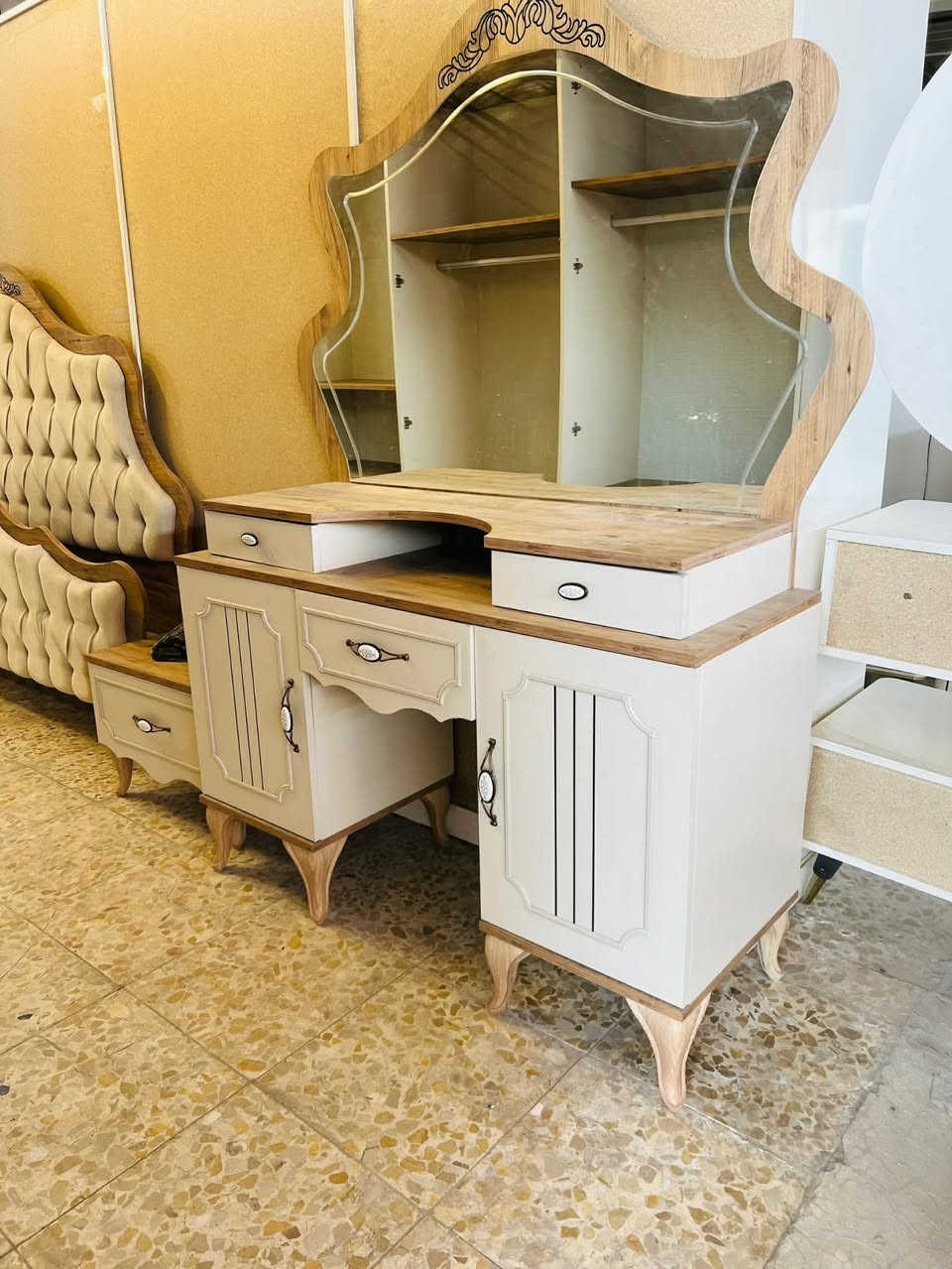 غرفه تركي كانتري الاصلي 10 قطع استخدام قليل واصل شد او نقل


**إذا كنت صاحب هذا الإعلان وتريد حذفه لأي سبب، رجاءا أرسل رسالة إلى الدعم الفني**