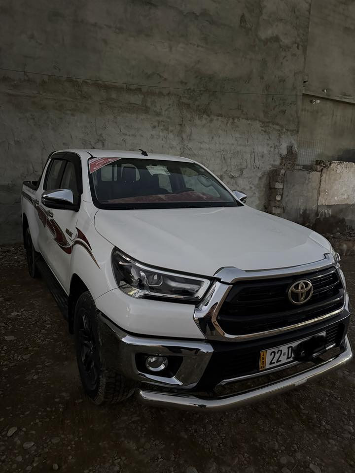 هايلوكس وكاله شركة سيد نهرو 
 
موديل 2021 رقم اربيل 
فور ويل 4*4
ماشيه 86الف 
بيها تعديل بارد بمكانين    موجود السونار 
مواصفات : سيد نهرو 
حجم المحرك 4 سلندر
كير اتماتيك / بانزين 
بصمه تشغيل وتفتيح 
تحكم ستيرن جهتين فول تحكم
شاشه حجم كبير
تبريد قطعتين  
اشاره بل مري
بنيد جكات
ويل كروم
حساس خلفي 
يدات وشباك مذهب
لد امامي وخلفي 
فور ويل 
رقم اربيل الدولي تحويل مباشر 
السعر 290$وبي مجال 
معروفه مواصفات شركة سيد نهرو
العنوان : صلاح الدين الشرقاط
***********
