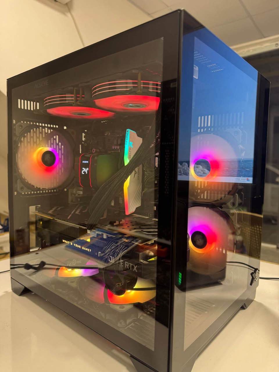 640$ 

pc
CPU: intel i5 gen 10
GPU: RTX 2080 super
RAM: 16 / 3600hz T-force
HARD: 512 ssd nvme 
COOLER: liquid cooler 
کەیسێکی زۆر بەهێز بۆ ئاستی 2k أربيل, العراق


**إذا كنت صاحب هذا الإعلان وتريد حذفه لأي سبب، رجاءا أرسل رسالة إلى الدعم الفني**