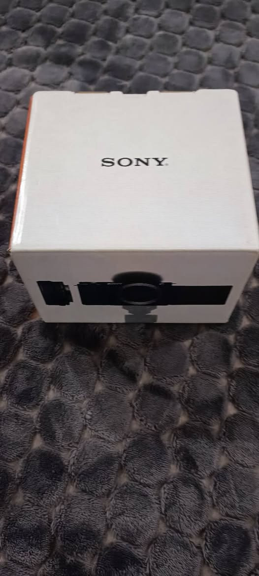 الكاميرا sony zve10كاملة مع ملحقاتها شاحن وبطارية وميكرفون استخدام سنة وحدة فقط ما داخله تصليح ولا بيها كسر
هاي العدسة   50 مواصفاتها كاملة هم جديدة استخدام قليل 
وهذا الفلاش يرهم كانون ونيكون وسوني 
عارضته ب 60


**إذا كنت صاحب هذا الإعلان وتريد حذفه لأي سبب، رجاءا أرسل رسالة إلى الدعم الفني**