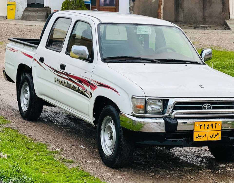 تۆیۆتا هایلۆکس 2001 مەکینە سپی 
سەنەوی تازە بەسەر چوە ناو سورە 
1 پارچەی بۆیاخە 
سەیارەکە زۆر جوان و پاکە 
گێڕ و مەکینە بەشەرت 

سعر : داوای بکە لە کۆمێنت ڕاستەوخۆ بۆت دێت 🤖 

دینار مەسرەفە تێدا نیە 
تەقە و رەقەی تێدا نیە 

بۆ زانیاری زیاتر پەیوەندی بە خاوەنی 

***********
