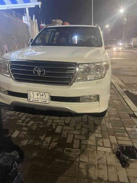 لاندكروز موديل 2010)اصل كفاله عامه 
من ضربه وصبغ وتبديل مكينه وكير كفاله 
حداده جديده طخم تاير جديد جاهزه مابيه اي نقص المعلومه اكثر اتصل ***********
السعر (3 ) بصره حي الحسين
