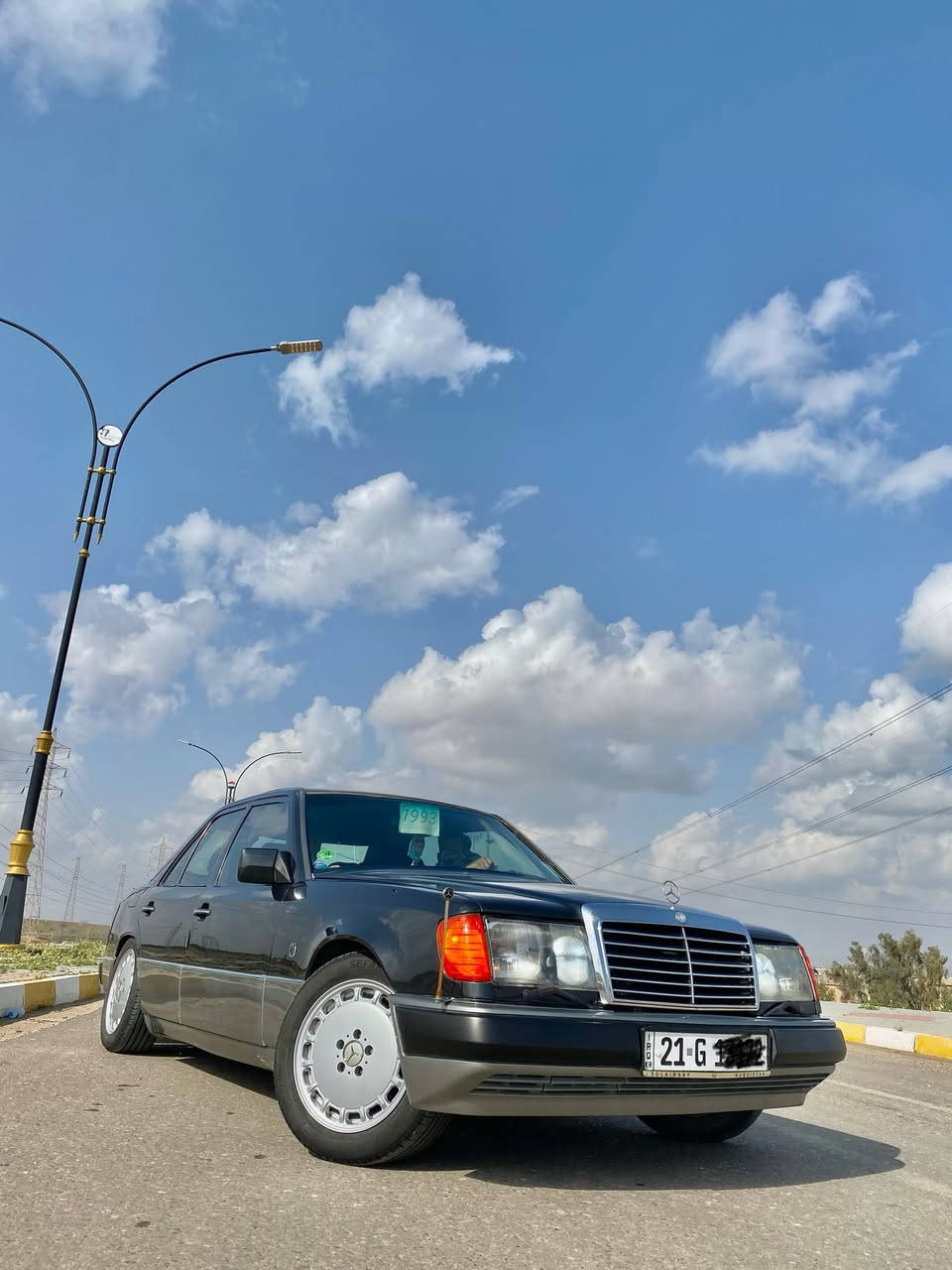 سلام عليكم شباب..ما شاء الله 🇩🇪⚡️
مارسدس دب 1992 (W124) .وارد ياباني💯

رقم سليمانيه دولي بسمي 

لون مميز☑️

محرك(VVt-i)شلعه و معدل كير اوتوماتك كفاله عامه

نصبه  واحد على واحد تخبل نصبتها بشارع🚫

السيارة كفاله من كلشي شواصي و قواعد مكفوله 

عدا صبغ للجماليه  حداديه  شرط مكفول 
و تعرفون الوارد ياباني يجي مميز و كلشي بي بلادي نظيف💯
كل شي شغال كهربائيات كامل شغال بدون نقص

 سيارت مال جناي 

موصفات-

كشنات جلد
تطعيمات صاج
اربع 4 جام كهرباء 
مرايه كهرباء
بجمة بيبي شبح
سقف مخمل لون اسود
دبل هورن 
دبل مروحه هاي تجي (3 مراوح )
بيها تضليل نسبه 100/25
لايت زنون عالي ناصي 
ويل كروم حجم 16
تخم تاير جديد 
صدر امامي خلفي جديد
برده خلفيه🔺

اسف على الاطاله 

..السعر 83 وبيها مجال بسيط 

عنوان صلاح الدين قضاء العلم

***********

***********
