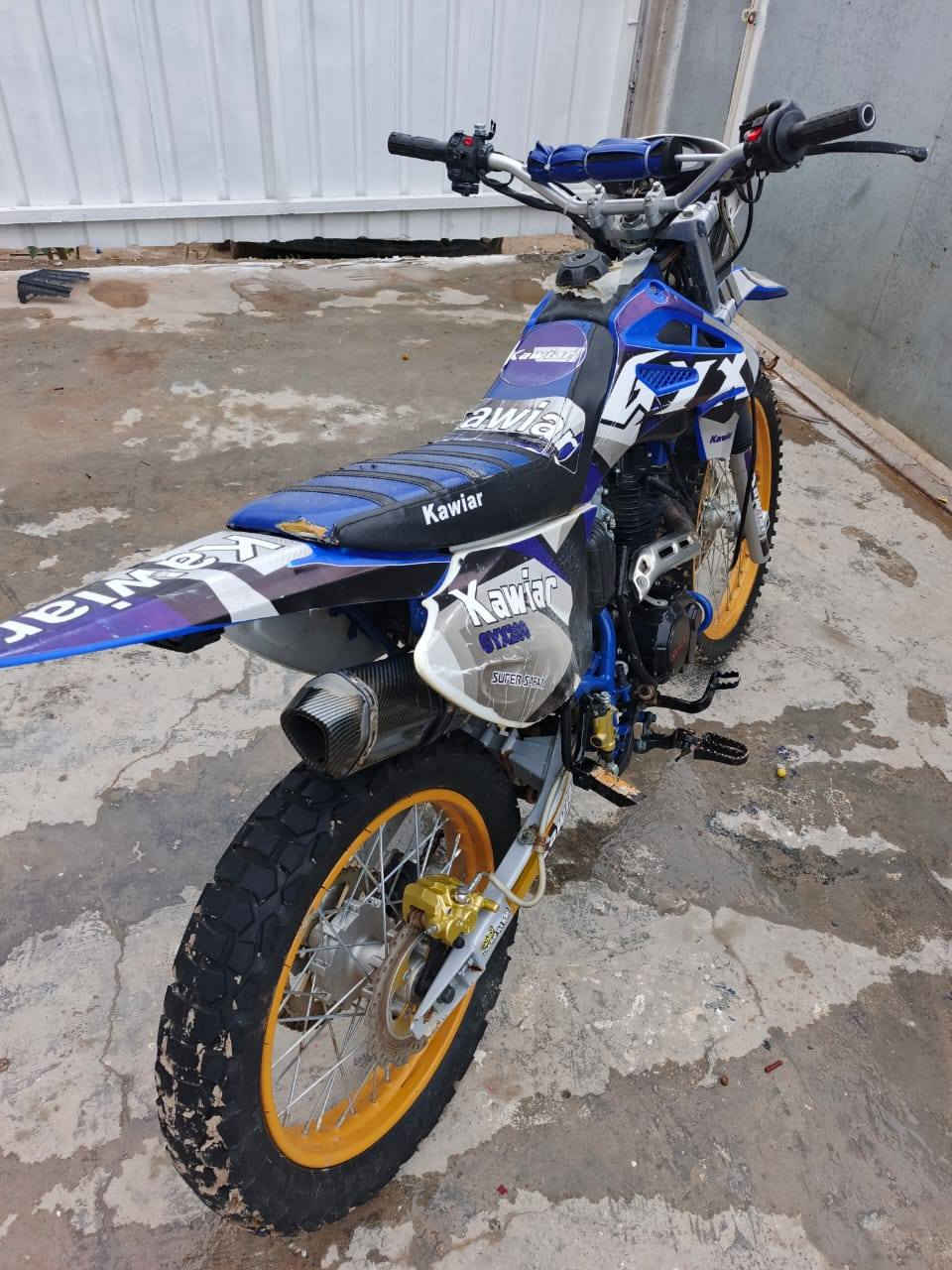 السلام عليكم دراجه قفاز جبلي موديل 25 ما شاء الله الدراجه اوراقك كلها جاهزه اي فيتر يعجبك جيبه وتعالالسعر ‏‪1200مليون العنوان بغداد ابو غريب(متواجد واتساب‏‪***********‬‏
