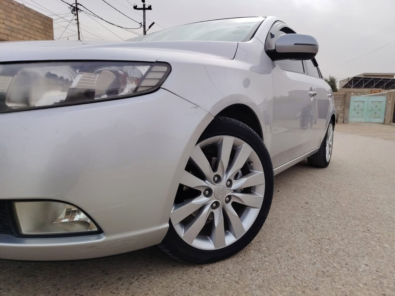 السلام عليكم .....
كيا سيراتو 2012 خليجي نظيفة جدا ...
كير محرك تخم تاير جاهزة لاخر حباية ...
رقم سليمانية تحول ثاني يوم .... تحويل فقط
بيها ضرر الباب السايق مصبوغ والصندوق مبدل بلاد بدون صبغ ....

داخل جديد ويل كم جديد ....
السعر 107 وبي شي قليل ...
مكانها هيت..(*********** - *********** ) غير متواجد عالفيس
