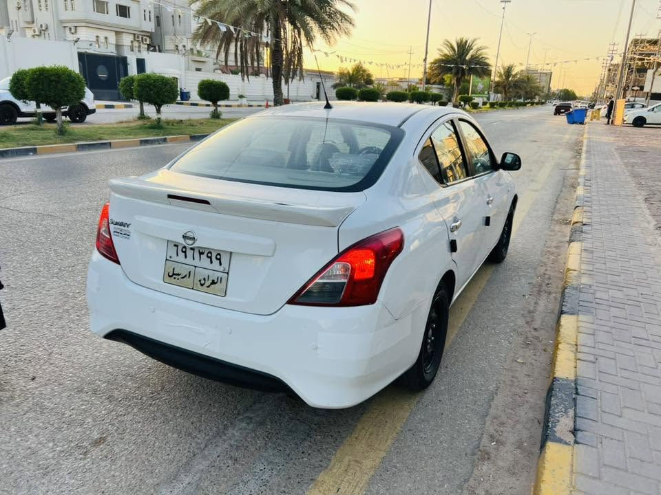 سلام عليكم عندي صني 2022 هنديه اصل ام البليته الزركة . رقم اربيل وكاله او تحويل سنويه لل 2027 . ماشيه 109 الف فقط . مكفوله من الصبغ او التبديل فقط باردات بيها . جاهزه من كلشي واحلا من الصور سعرها 98 نهائي للاستفسار *********** مكاني النجف الاشرف

