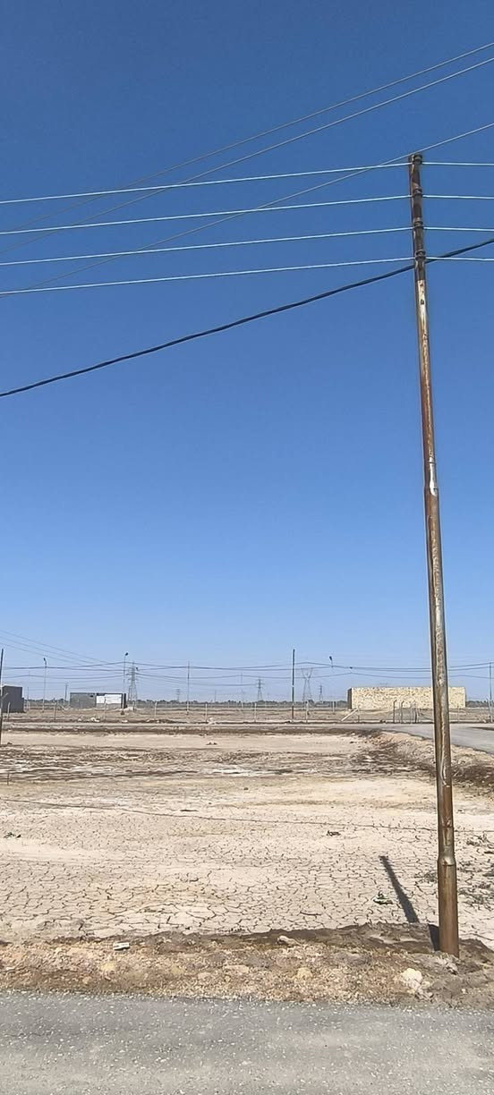 سلام عليكم قطعه طابو زراعي سند 25بحي المنصور بلَمجمع نزلت سيد ثابت مساحته 1000متر واجه 25نزال 40ماء كهرباء تبليط مداور اسهم بسم المشتري لاستفسار عله رقم ***********بي واساب بدارت كرار ال بوش
