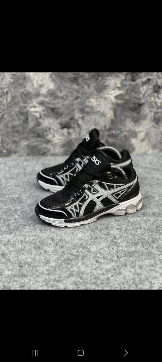 بضاعه احذيه جديده 📍العنوان ديالى خانقين - داره كوناره قرب مزاد بهاء الحمداني 📍 و توصيل موجود ***********
