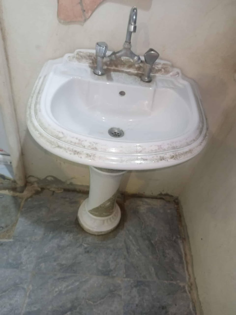 كنتور للبيع المكان تكريت السعر 50 مغسلة السعر 30 بيها مجال


**إذا كنت صاحب هذا الإعلان وتريد حذفه لأي سبب، رجاءا أرسل رسالة إلى الدعم الفني**