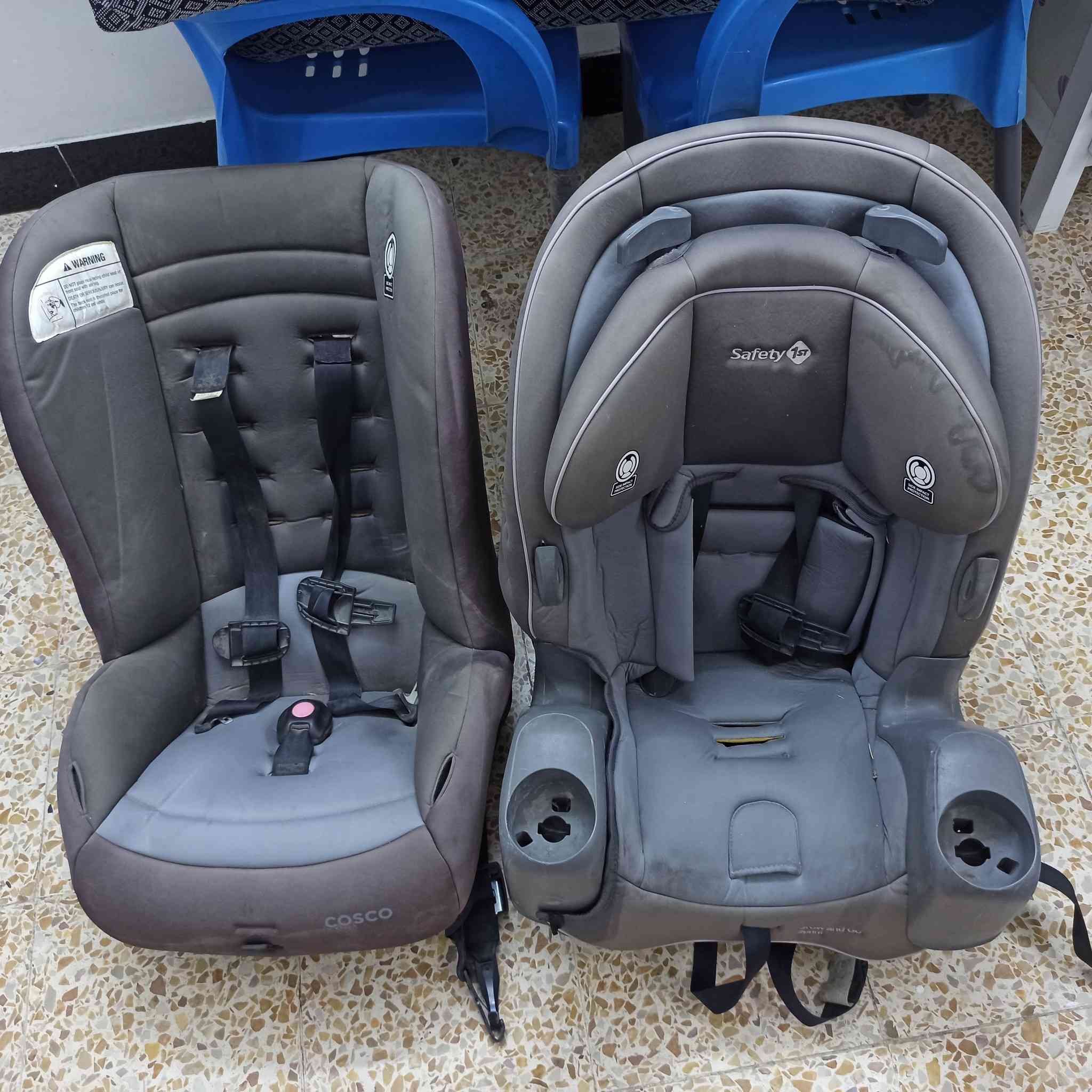 كراسي اطفال لحمايه الطفل
امريكي اجن ويه السياره 
جدد والله اليريدهن سعرهن بلاش اثنينهن ب15 الف وءا ويه التوصيل 20 
مكاني ديوانيه مركز
***********
