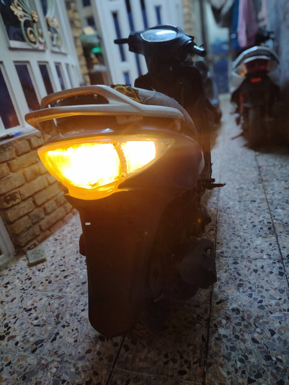 السلام عليكم

كامكو جي فور للبيع الدراجه مفتوحه لا تنقيص ولا تبخير  كهربائيات كامله نكره سلف اشاير وره كدام سكنات كامله مكمله  عايزه كفرات بس السعر 300 وبيه مجال مكاني نجف حي ميسان ***********////***********
