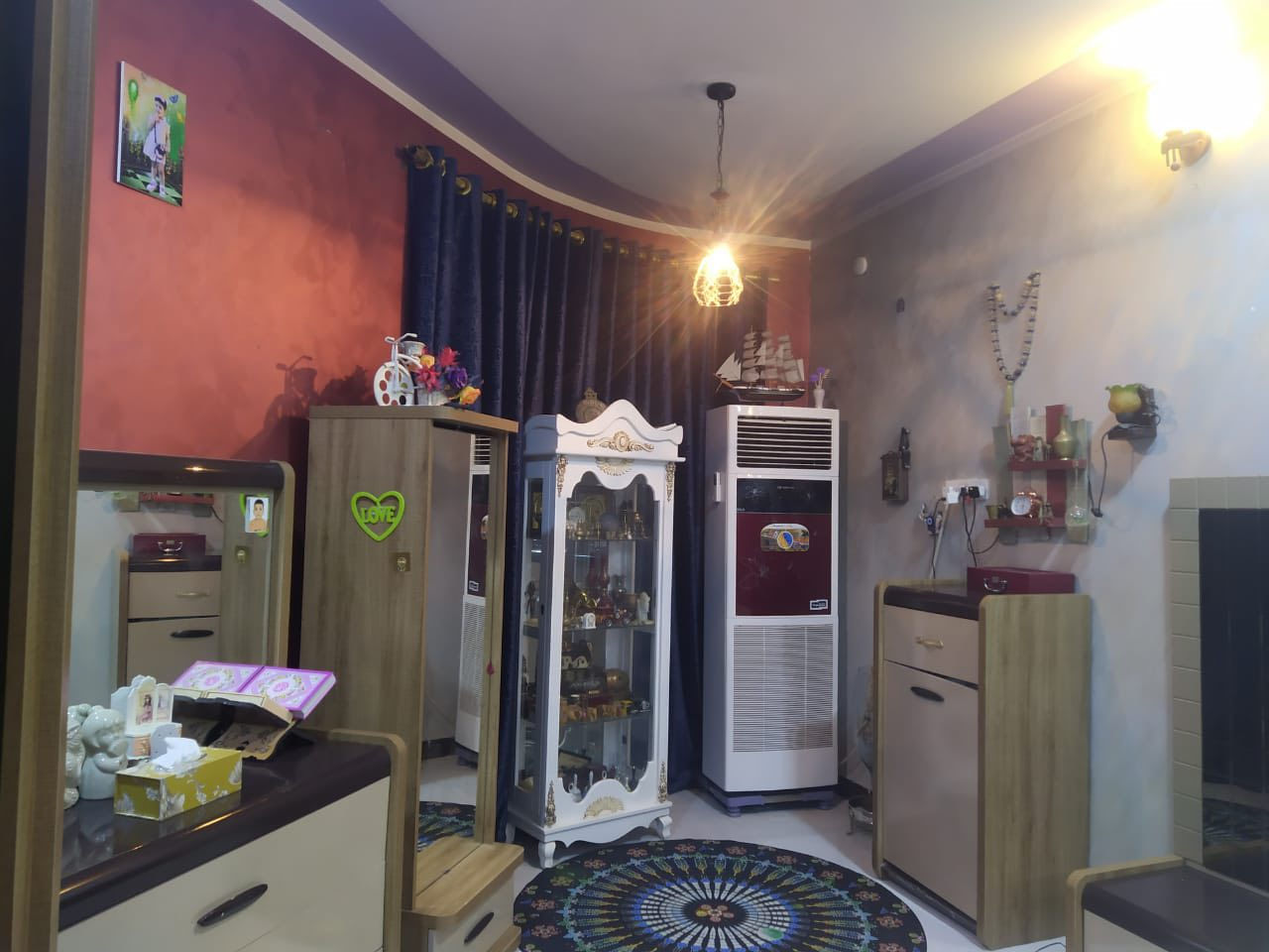 دار سكن للبيع 

العنوان / حي آور شارع السبيس 

المساحه / 150 م 

تفاصيل البناء/ طابقين مسلح 

ط١/ صاله استقبال غرفتين مطبخ صحيات 

ط٢/ صاله غرفتين مطبخ صحيات 

للمزيد من المعلومات يمكنكم التواصل معنا على الرقم التالي 

***********

***********
