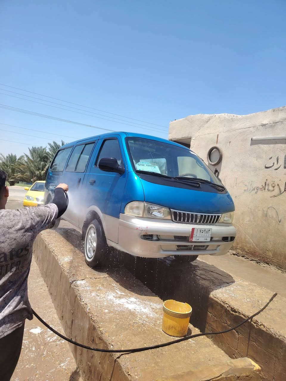 السلام عليكم
بريجو موديل 1997 بسمي تحويل مباشر سنويه ل27 ما مطلوبه اي شي مكينه  وكير خير من الله بس الرابع مرات يفلت شواصيها الاماميه معمره  داخليتها مدوشمه عام خير من الله كشرتها تخبل معمرها بيدي ما بيها نقص

رقم الهاتف ***********

السعر 65 وبيها مجال
