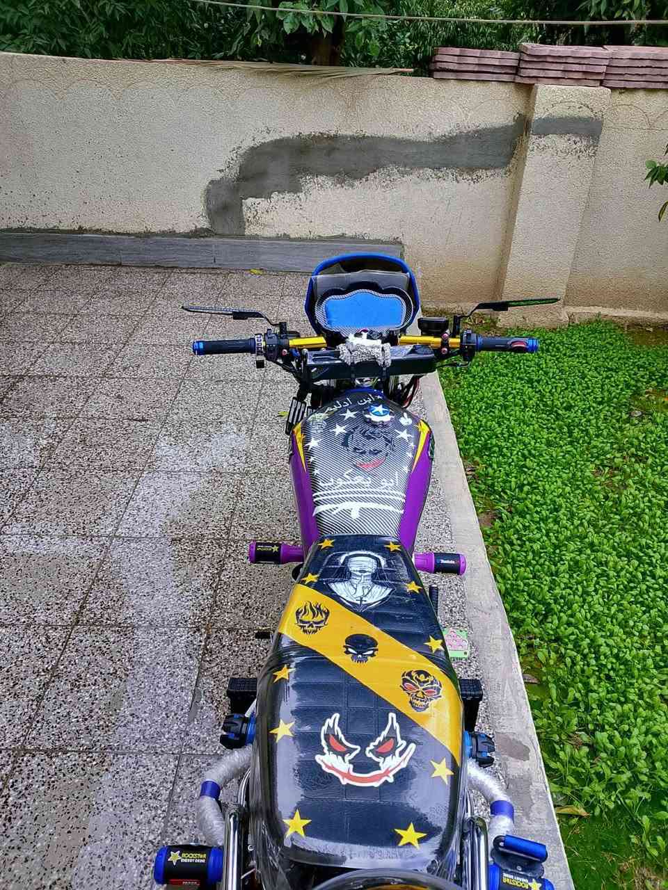 السلام عليكم ❤️‍🔥🧿
دراجه سيفان 2025 

دراجه مرتبه فول مجنبزه.

محرك 150cG

شلعه ومعدل شك الكاع

الله شاهد دهنه كله أم زويل

وبانيزن محسن

مكاني بغداد الطارميه

السعر خاص 

الهاتف:‏‪0780 671 3583‬‏
