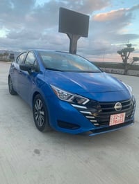 فيرسا ٢٠٢٤ • ازرق فاتح • توقف ذاتي