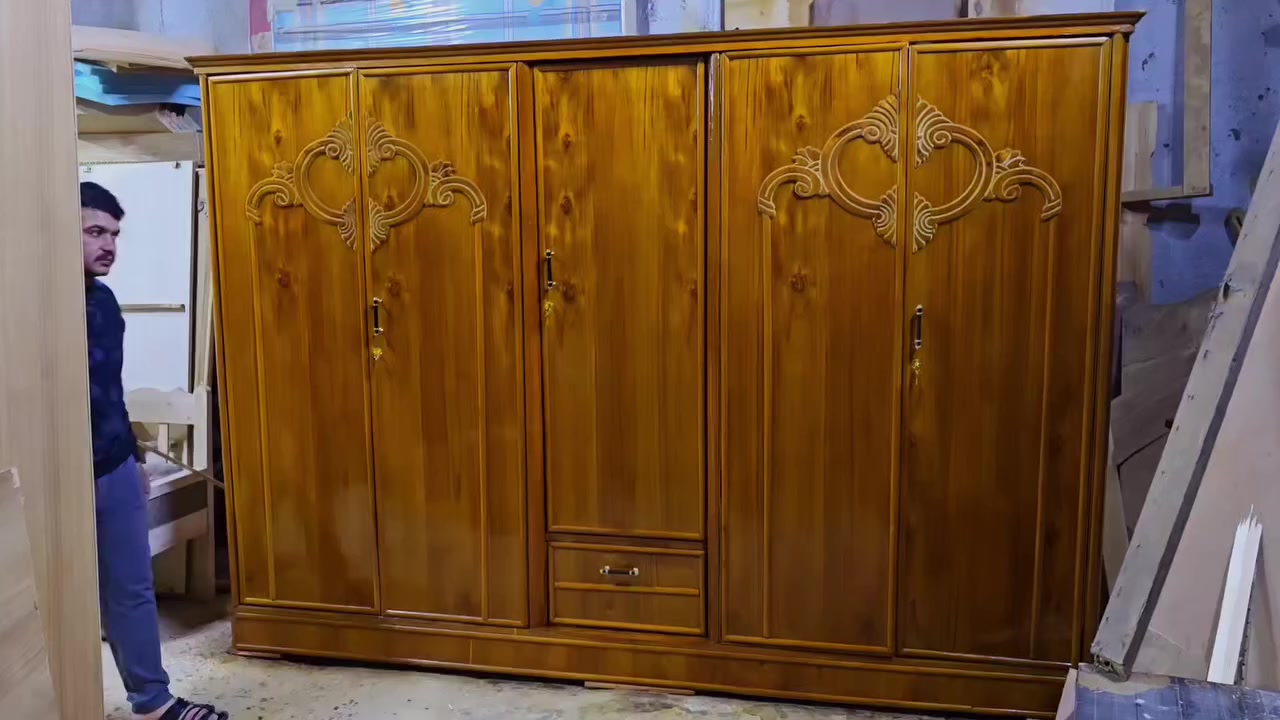 كنتور 5باب مستعمل
تسكام شغل ثقيل
السعر٢٦٠
العنون حله شاوي نزله العيد
***********
