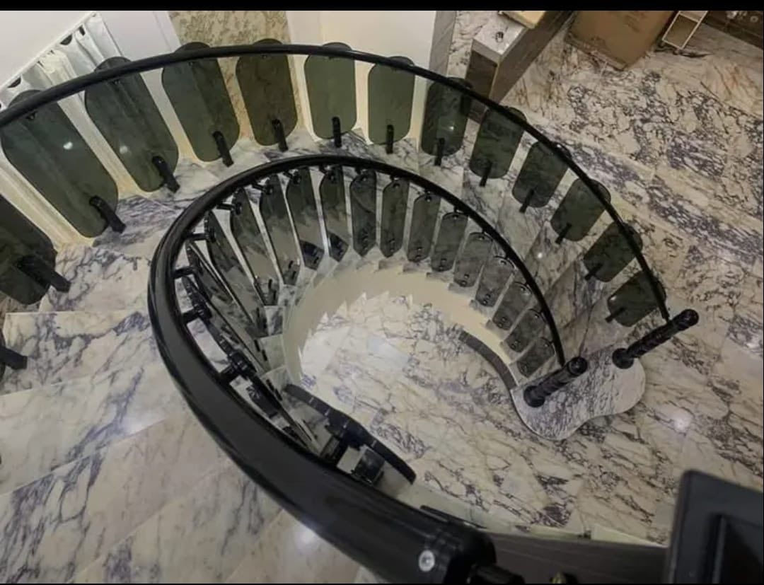 الشغل النظيف يمنه وبس لكافه المحافظات للتواصل خاص او بالرقم البيج *********** ساره❤️
