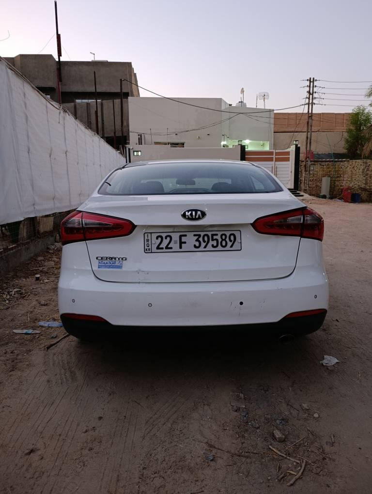 السلام عليكم سيراتو 2014للبيع فول ما عدا البصمه رقم اربيل دولي بيه باردات اربع مكانات مقدار اصبعين سياره جديده كير مكينه حداديه تبريد تدفئه مكفولات تخم تأير نضيف للبيع فقط السعر (133) وبيه مجال قليل رقم *********** مكان نجف النجف, العراق
