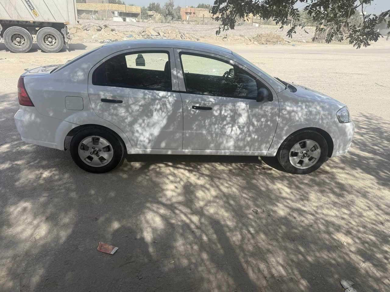 افيو ٢٠١٥
#السعر٦٩ مجال جدا بسيط
كير عادي
محركً كير كفاله
تبريد شغال
سياره ما ناقصها اي شي
السياره بيها قطعتين صبغ +وحده ملاونيها
مكاني النجف 
***********
