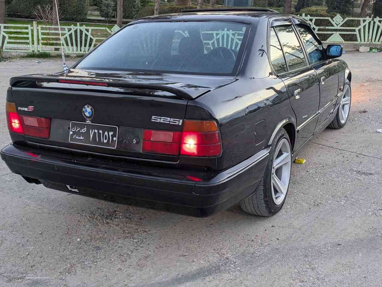 بي ئيم بؤ فرؤشتن 525گير عاديه ره شي قه تران بئ شوخت و جال و قوباوي ليدراوي و ده عمي نيه فول فول به س گير عاديه سه نه وي عه سليه به شه رتي ئه وةليات گيرو مه كينه به شه رت نرخي 30وةره قه ژم ته له فون *********** Taunton, Somerset
