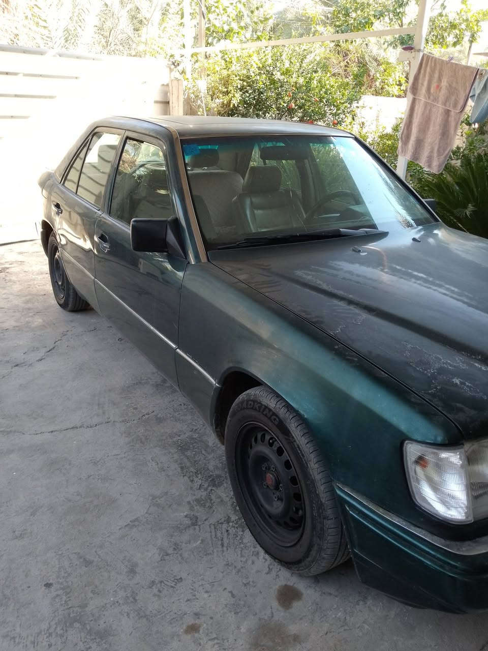 مرسيدس W124 موديل 1994 بيبي دب سلايدروف شغال وجام كهرباء وبرده ودبل ايرباك وكير اوفر ومحرك 320 خراطيم طخم تاير دبل فيتبمب جديد 4 دبلات جدد صدر امامي خلفي نظيف تحتاج صبغ جارده وبيها دعمه قديمه بالجاملغ الخلفي الايمن سابقا والباقي شوف العين 67 وبيها مجال انشالله للمشتري ***********
