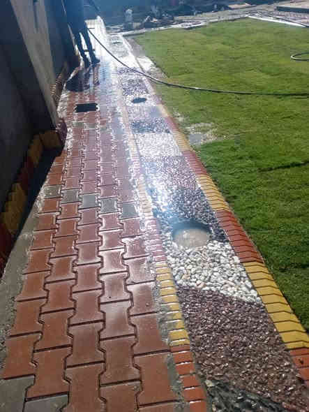 كادر مقرنص وبيهارتون وشلالات دقه في العمل تفصال حدائق وتجهز مواد كرسته وعمل وفرش الثيل وعمل النافورات والاستفسار التواصل على الرقم ***********ابودموع تدللون
