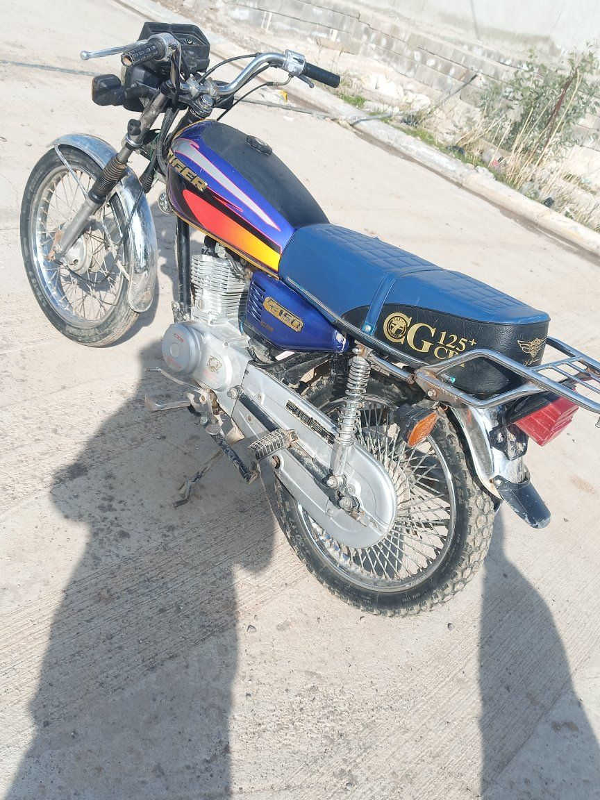 سلام وعليكم. ماطور تايكر  بيه أوراق منفيس       باتري بيه يعوزه ترتيب وايرمنيه وجوزه تشغيل ماطور شقال اول هندر تصل عل رقم وبي وتساب
السعر 350
 ***********
