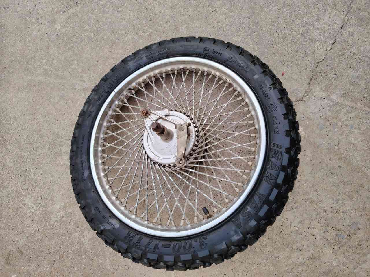 السلام عليكم تايره خلفي كامله بس تركبها عل ماطور نضيفة حيل اني ما اعرف اسعارهن ادفع س بلي يرضي الله


**إذا كنت صاحب هذا الإعلان وتريد حذفه لأي سبب، رجاءا أرسل رسالة إلى الدعم الفني**