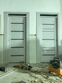 عندي  أبواب للبيع عندي كمية ابيعهن شلع شلع يعني مو مفرد ابيعهن كلهن   ...