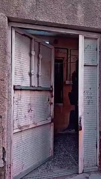 بيت تجاوز للبيع  في منطقة ام الكبر مقابيل حي اور قرع كوفي السلطان فرع ...