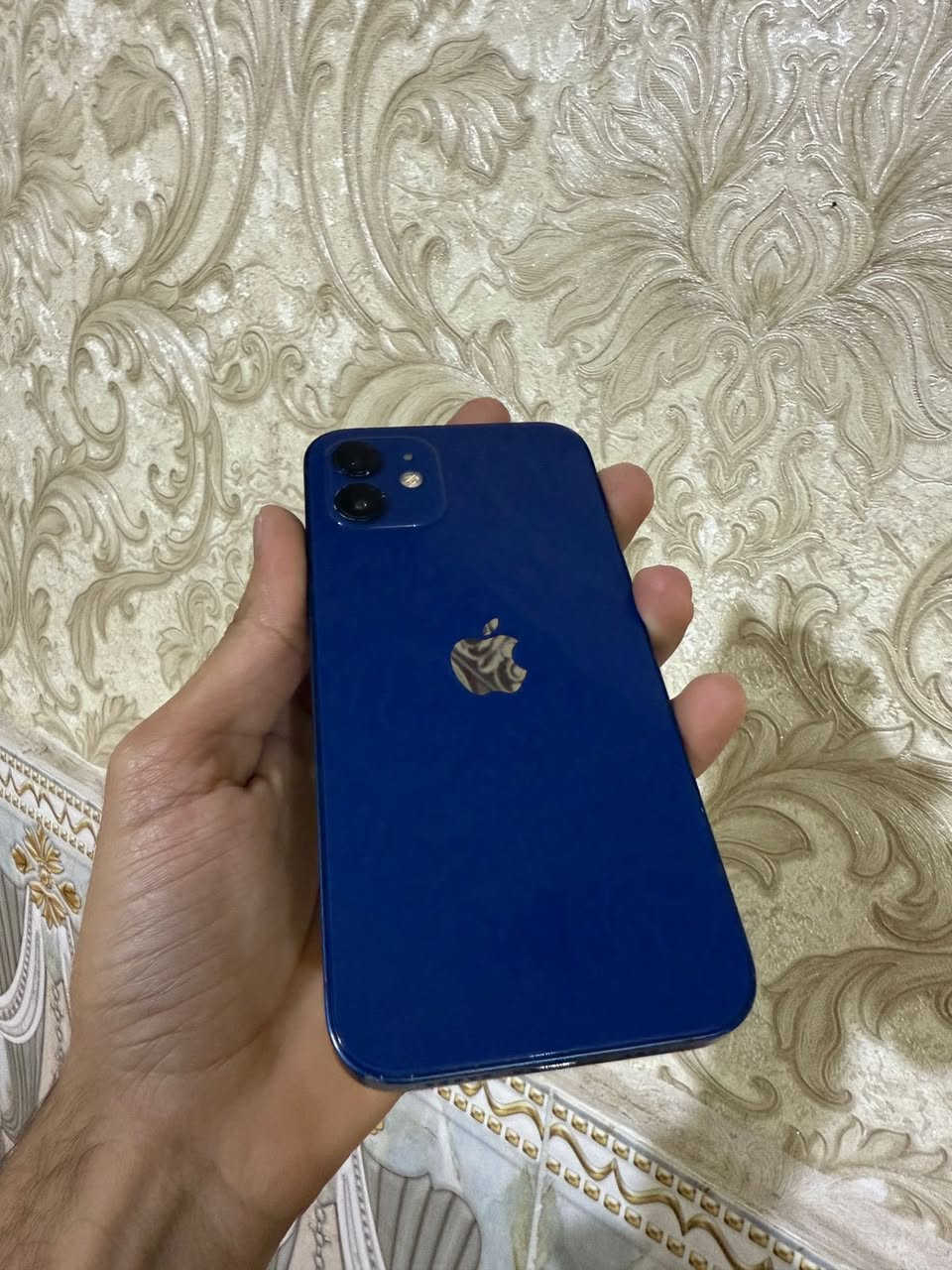 ايفون 12 ميني للبيع
ايفون 12 mini للبيع نظيف مع كارتونه والكيبل ، ما مفتوح ولا مبدل بي اي قطعة وكلشي شغال جهاز يخبل بس محتاج واريد ابيعه 
نسبة البطارية: 75% ما مرفوعة ولا مبدلة
السعر 250
***********
