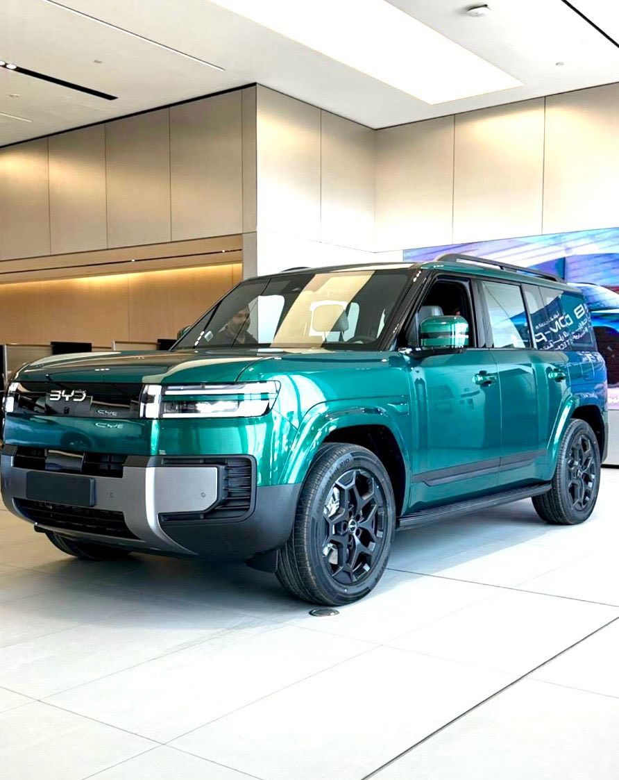 قريبا وحصرا يم معرض محمد شمس فقط ضمان 8 سنوات 😉
🔥 لأول مرة في العراق
 – BYD Ti 7 (Leopard 07)
 موديل 2026 بدفع رباعي AWD 
وقوة 480 حصان! 🔥

🚗 احجز الان

الفخامة، القوة، والتكنولوجيا في سيارة واحدة!

✅ نظام دفع رباعي ذكي AWD
✅ محرك هجين قابل للشحن (PHEV) سعة 1500 سي سي
✅ قوة إجمالية 480 حصان
✅ تسارع من 0 إلى 100 كم/س خلال 5.7 ثانية فقط
✅ مدى إجمالي يصل إلى 710 كم (WLTP
✅ بطارية Blade LFP عالية الأمان مع دعم الشحن السريع AC/DC
✅ دعم تشغيل الأجهزة الخارجية V2L

🌟 مواصفات الفخامة والراحة
✔ مقاعد جلد فاخرة مع التبريد والتدفئة والتدليك ( مساج )
✔ ذاكرة للمقاعد الكهربائية
✔ مكيف ثلاثي المناطق مع تحكم مستقل للمقاعد الخلفية
✔ ثلاجة داخلية + مايكروويف للتسخين
✔ شاحن لاسلكي سريع 50 واط
✔ سقف بانورامي مع ستارة كهربائية
✔ نظام تنقية هواء PM2.5

📱 أحدث التقنيات
✔ شاشة وسطية 15.6 إنش
✔ عداد رقمي 10.25 إنش
✔ شاشة عرض أمامية HUD مقاس 26 إنش
✔ Apple CarPlay و Android Auto
✔ اتصال 4G وتحديثات OTA
✔ نظام صوتي فاخر 14 سماعة

🛡 أنظمة الأمان والمساعدة
✔ كاميرا 360° مع DVR
✔ رادارات أمامية وخلفية
✔ نظام القيادة الذكي DiPilot 5
✔ مراقبة النقطة العمياء
✔ مساعد البقاء في المسار
✔ فرملة طوارئ تلقائية
✔ مراقبة ضغط الإطارات TPMS

📏 الأبعاد
5016 × 1995 × 1865 ملم

🛡 الضمان
ضمان المركبة: 6 سنوات أو 150,000 كم
ضمان البطارية: 8 سنوات أو 200,000 كم

📍 متوفرة الآن لدى
معرض 

📞 للاستفسار والحجز:

#BYD #BYD_Ti7 #BYD2026 #AWD #دفع_رباعي #سيارات_هايبرد #الرونق_المميز #سيارات_العراق #بغداد #SUV_فاخرة #PlugInHybrid


**إذا كنت صاحب هذا الإعلان وتريد حذفه لأي سبب، رجاءا أرسل رسالة إلى الدعم الفني**