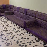 ديوان للبيع السعر 200 وبي مجال وللاستفسار خاص او على الرقم 07819605945