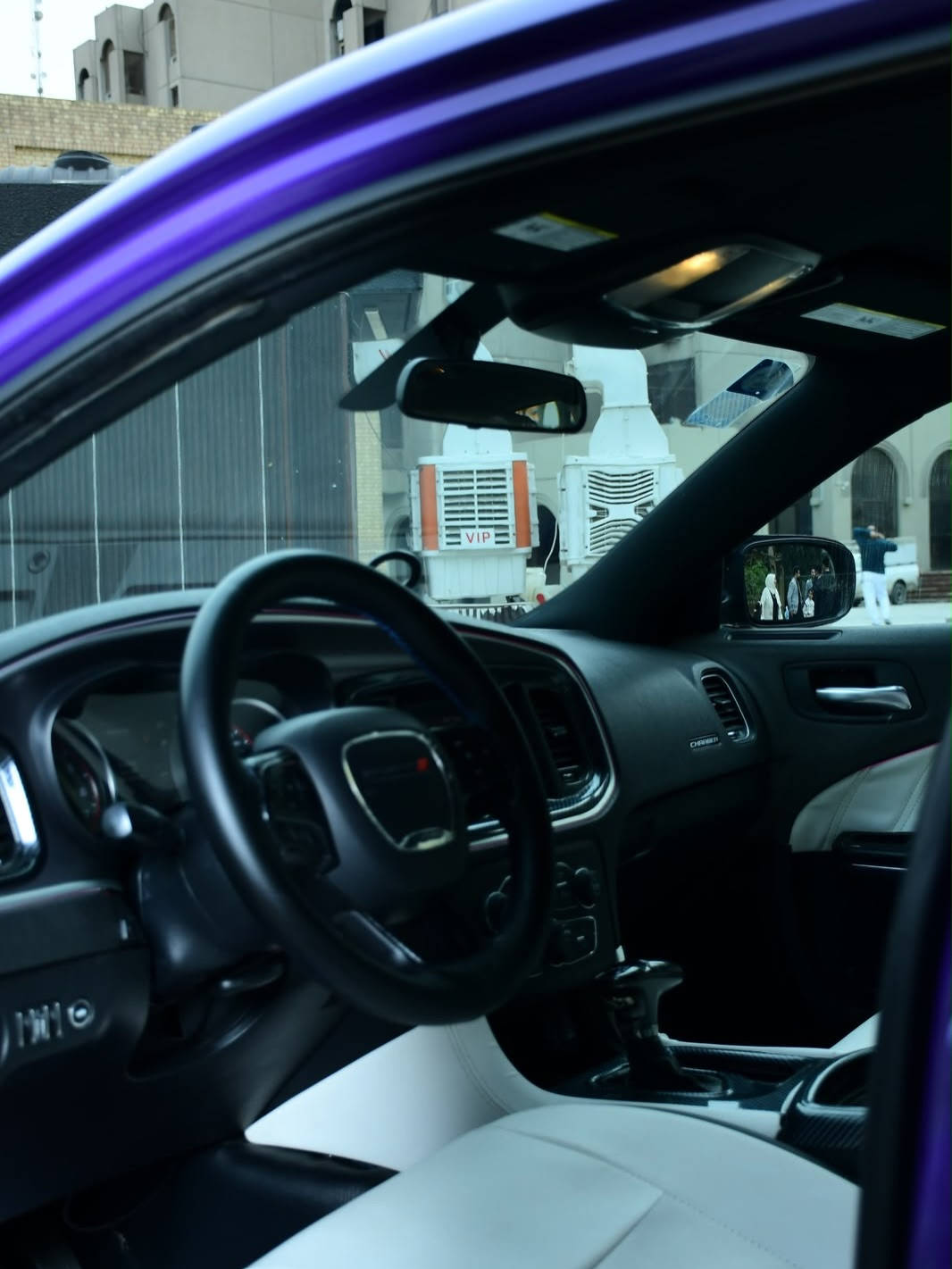⁨	💜 𝐃𝐨𝐝𝐠𝐞 𝐂𝐡𝐚𝐫𝐠𝐞𝐫 SXT ✦ 2019 🇺🇸
دودج جارجر SXT بدي كـــت GT 
‎الموديل : [ 2019 ]
[ 3.6 / V6 ] : المحرك
‎الكير : [ اوتوماتيك ]
‎الممشى : [99 الف ميل ]
‎اللون : [ بنفسجي - ممبز ]
‎الحالة : [ حادث بسيط جاملغ فقط]

رقم السيارة : بغداد - تحويل مباشر ✅

[ السعر - 22,500$ قابل للتفاوض ] ‼️

‎الموقع : [ بغداد ] 📍

‎للتواصل واتس اب او اتصال : ***********
