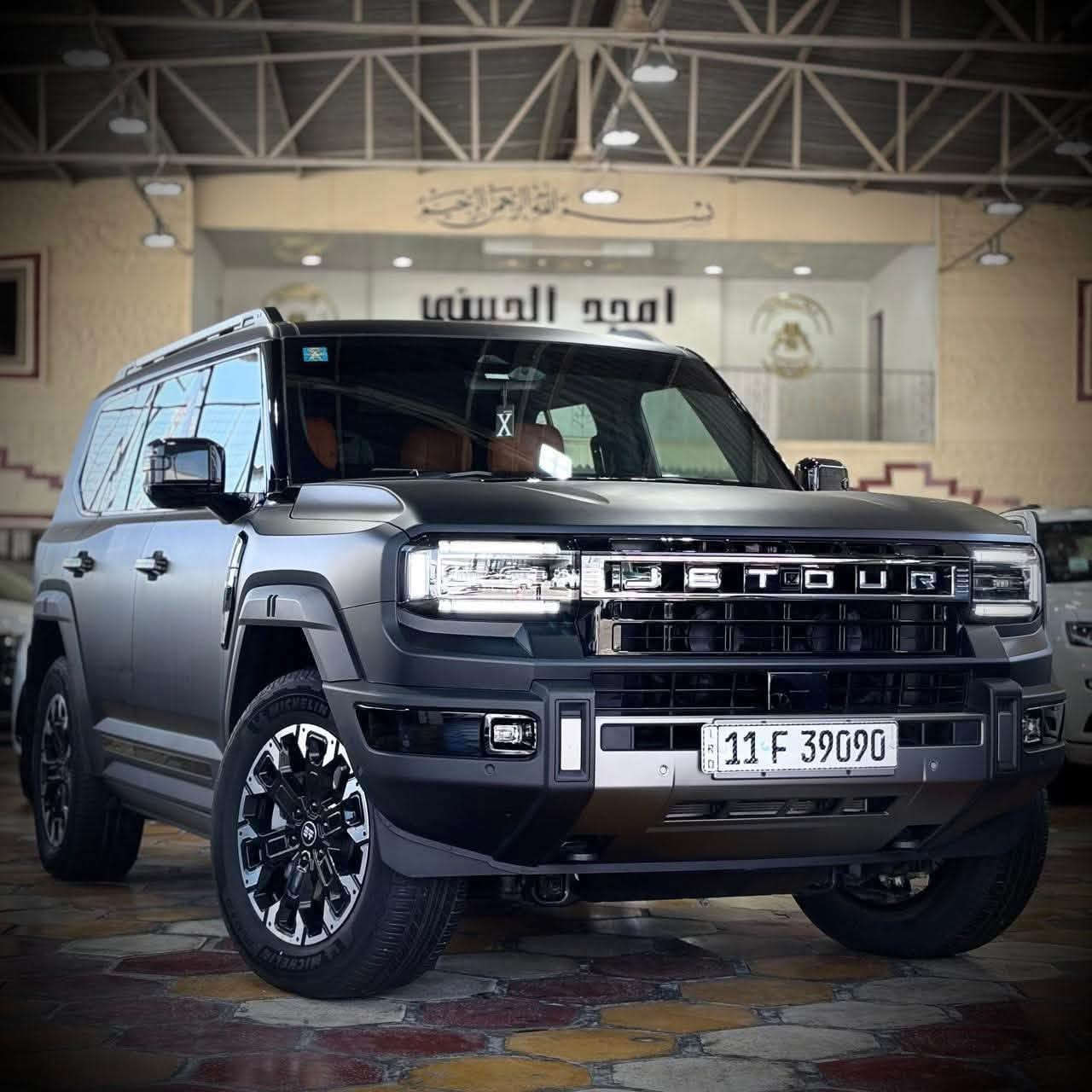 #امجد_الحسني_لتجارة_السيارات

جيتور G700

موديل 2026

عداد المسافه6000KM

اللون اسود

مغلفه PPF

للاستفسار ***********
