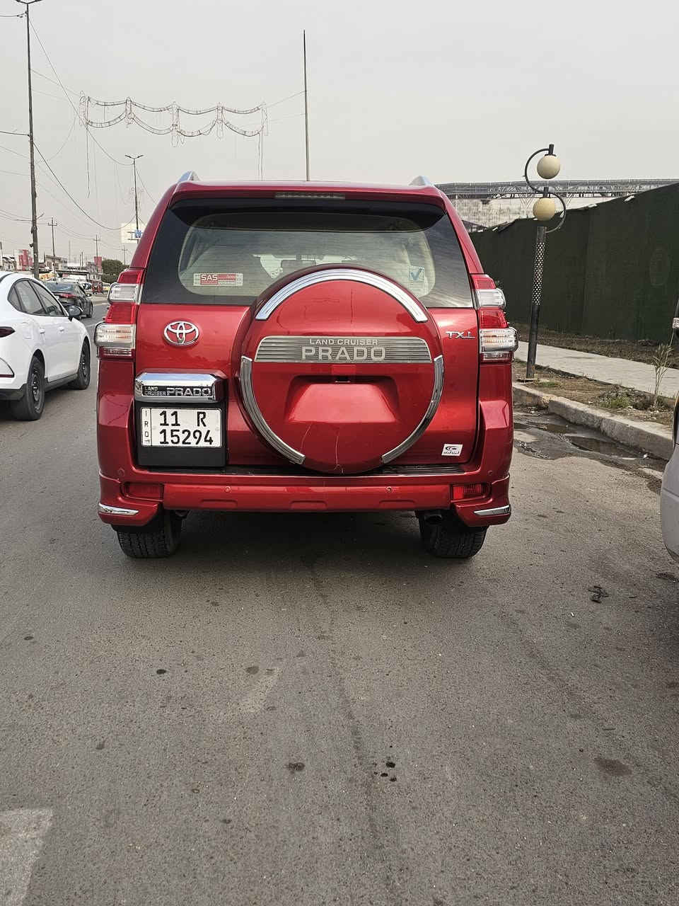 سلام عليكم عندي سياره البيع برادو موديل 2017 رقم بغداد دولي جديده سياره وحلوه مكفول فول فول موصفات عنوان بغداد ولشراي يتصل على رقم *********** ماشيه 60 الف تحويل مباشر
