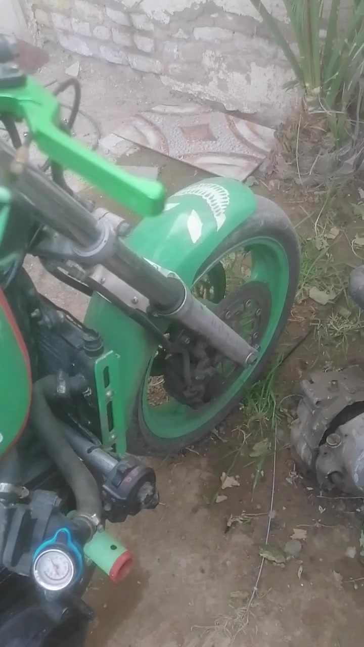 سلام عليكم شباب بطح 400 ساسوكي تركتهة نل كابريترات خربانات من شغلهة يعلة رون يصع اني بيدي وخربتهن وريد بيع علة هاي حطة نكرة سلف شغالة عوزهة ترتيب ذيل ورة ضاع بريك ورة لفنجات جدد بس كطعت برقي تنفيس وتواير تعبانات عوزهن تبديل  شوفت عينة بتصوير ميسان ***********
