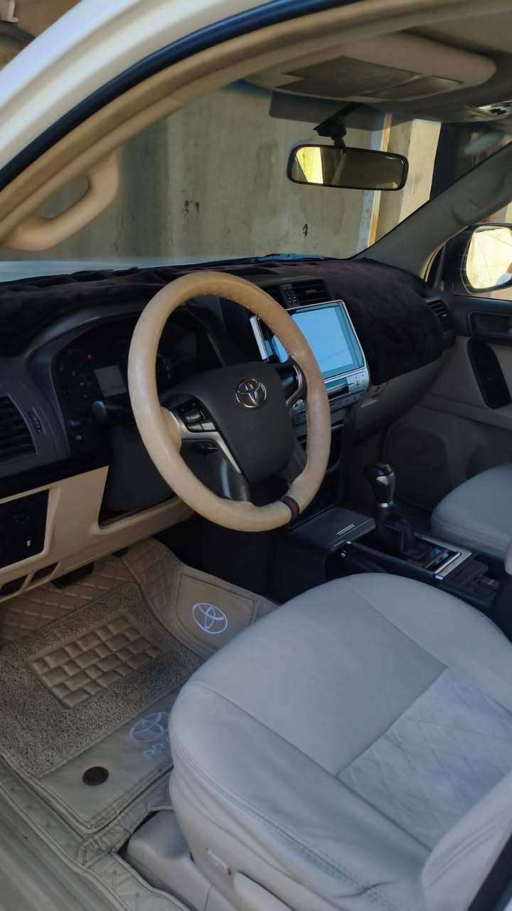 سلام عليكم برادو 2020فول موصفات كفاله من صبغ حادث كشن كهربائي سيارات نضيفه 7راكب6ستندر  رقم ربيل  نضيفه كلش مكان بصره سعر375 رقم تواصل ***********
