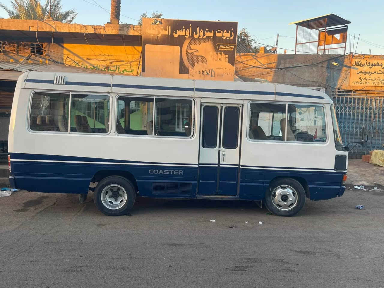 السلام عليكم كوستر عريضه لبيع مكينه بطه وكير عادي امامي جوبلس مكان بغداد سعره ٩مليون وبيه مجال استفسار خاص ***********
