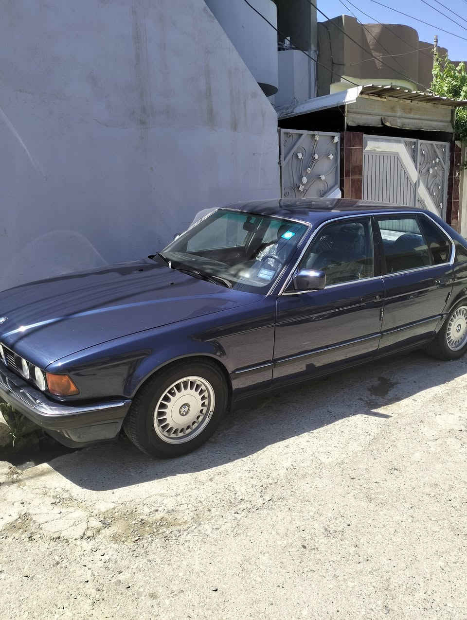 السلام عليكم
ملاحضه السياره حلوه ونضيفه احلى من الصوره وشخطه مابيها 

BMW730

صبغ عام قبل اربع اشهر 

كير مكينه كصه 
توماتيك فول
طخم اصلي جديد 

تايرات جدد 

لايتات بك لايتات اصلي 

السياره كلش نضيفه 

داخل جلد أسود 

قفل مركزي سنتر لوك

رقم نينوى ب اسمي قبل سبوع استلمت 

السنويه واللوحات

السعر 65

*********** 

خط مفتوح 

ماسنجر مفتوح
