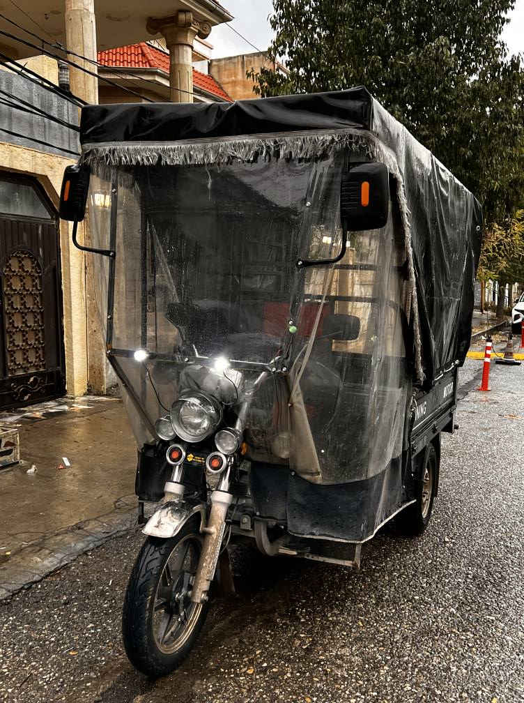 سڵاو بەرێزان ماتۆری سێ تای مۆدێل 2026 بۆ فۆرشتن 

* ماتۆرەکە سفر سفرە هەموو شتەکانی بیلادیە.

 * کەپر و چەمچەی بەرزی بۆ کراوە لایلۆنی پێشیشی بۆ کراوە .

* جائیز جائیزە مەکینە و گێر و کارەبای و هەموو گیانی بە شەرت .

* بەستراوی وڵاتی سینە عادیەکانی بازار نیە .

*مەکینەی ئەسڵی 

ماڵی ئەم وەرزەیە بۆ کاسبی گرێبەست و عقدی لەگەڵە

نرخی 16وەرەقە

شوێن / سلێمانی 

موشتەریت یان نانە بنێرە یان تەلەفوون بکە 
زۆر سپاس 

***********
*********** السليمانية, العراق
