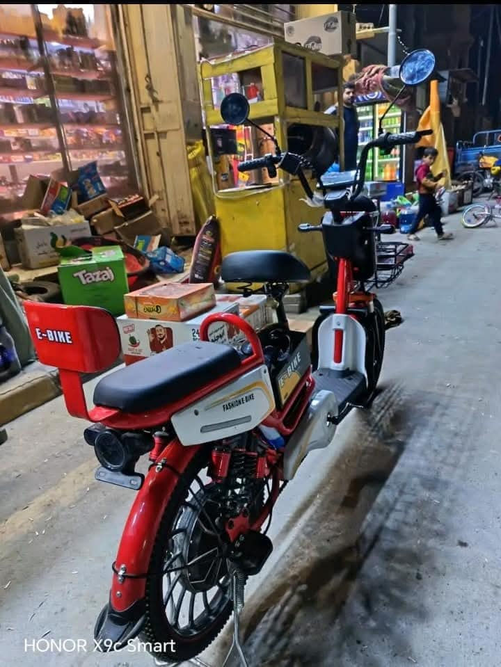 السلام عليكم 
دراجه شحن 
موديل، 2025
كارتين تشغيل 
وسويج 
بصمتين 
تشغيل عن بعد 
تثبيت سرعه 
ماشيه 11372
سرعتهه 99
5سرع
مكانها كوت حي الشهداء  
السعر 400وبيه مجال


**إذا كنت صاحب هذا الإعلان وتريد حذفه لأي سبب، رجاءا أرسل رسالة إلى الدعم الفني**