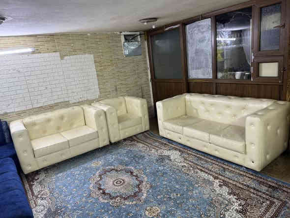 تخم جلد مكتبي سعر 120 الف
عنوان اربيل بختياري 

***********  /***********/***********
