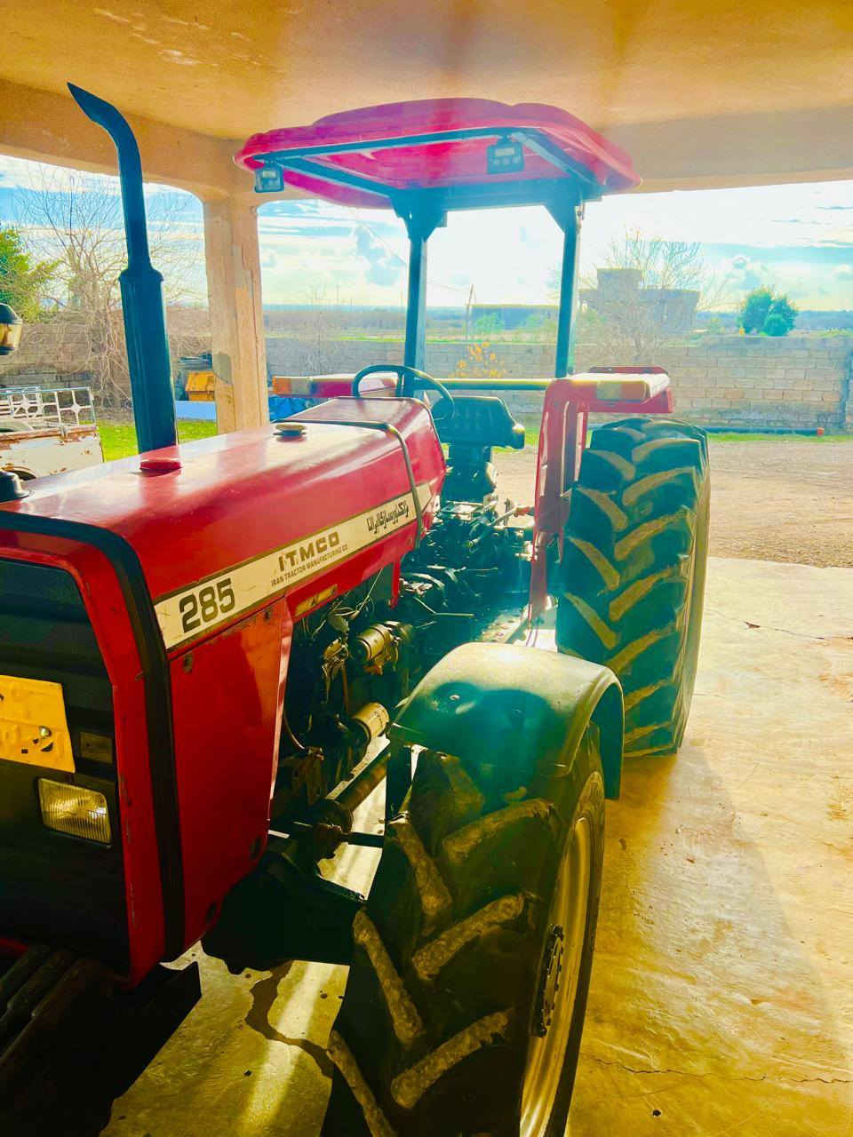 تركتر للبيع ايراني 2013  جديد رقم اربيل محرك اكسل هودرليك كهربائيات كله شرط الفحص  المكان الشرقاط قرية الطالعة السعر مال بيع  وباقي التفاصيل اتصل ***********
