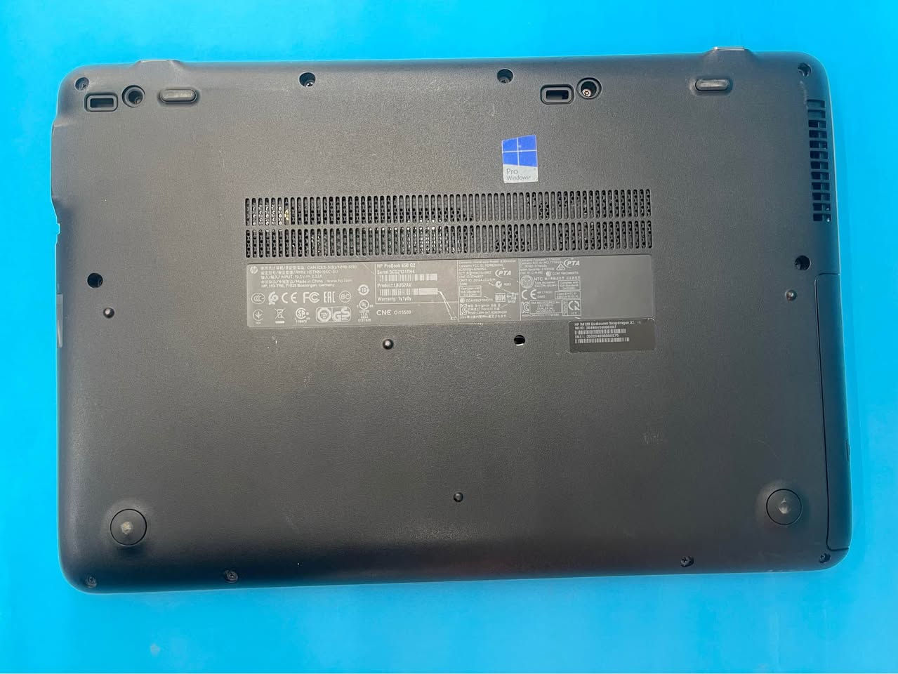 ئەگەر شتێکی هەرزان و باشت دەوێ ئەوە هەم باشە هەم هەرزان بۆ کار و باری رۆژانە 
بەرنامەکانی وەک 
Word : power points  : excel : photoshop 
بۆ هەندێک لە یاریە مام ناوەندەکانیش دەبی 

ژمارە مۆبایل 
***********
***********

HP  ProBook 650 G2

Processor 

Intel Core i5 6300U 2.40GHz

Memory 

8 GB 2133 MHz

Storage 

SanDisk 256 GB SSD

Graphics 

Intel HD graphics 520 4GB
AMD Radeon R7 M365X 2 GB أربيل, العراق
