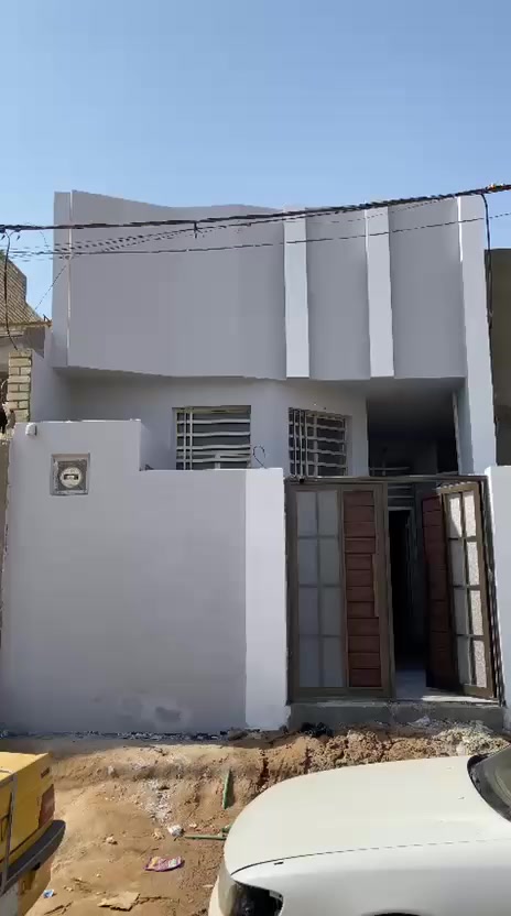 دار للبيع المساحه 100 متر طابوق جمهوري صب كونكريت خدمات عامه السعر 80 مع المجال  البسيط العنوان النجف ميلاد الحولي موقع مميز حرف T رابع بيت عن شارع 60 جامعة الكفيل موقف الكيات *********** اتصال او واتساب يوجد مقطع فيديو للبيت
