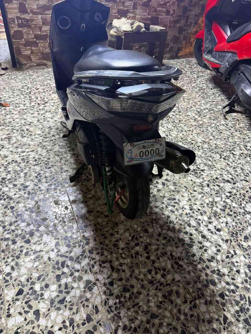 السلام عليكم سكنس لد الدراجه مكفوله كفاله عامه الدراجه مال رمه تجي تفحص وتشوف إذا مفتوح بيها برغي تأخذها وتروح بيها تزويد الكلجات وباقي التفصيل الشراي ادخل خاص ***********البكان الزعفرانيه
